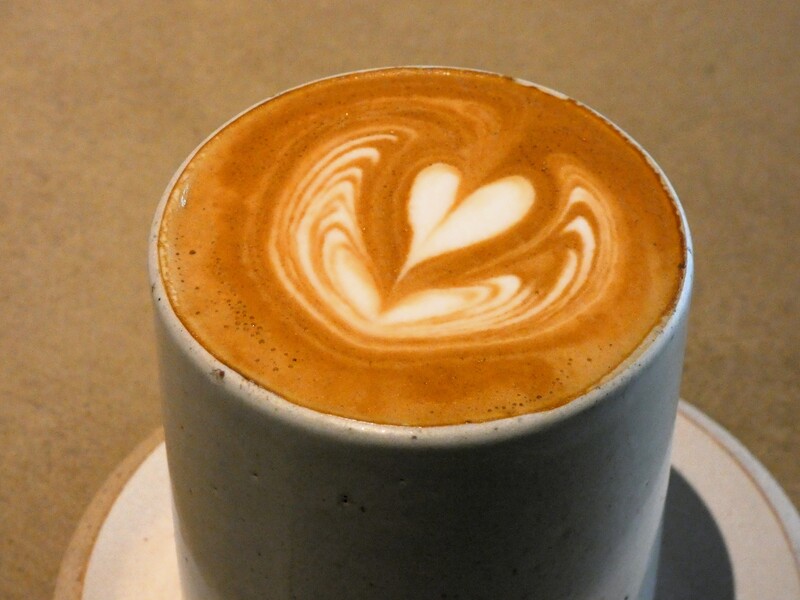 ブル―ボトルコーヒー福岡天神店　　カフェラテ