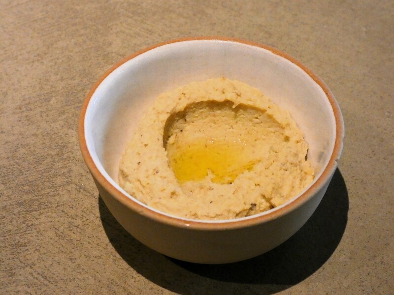 ブル―ボトルコーヒー福岡天神店　ブランチプレートのフムス