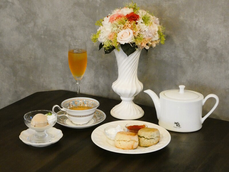 TEA ROOM flower bird（ティールーム フラワーバード）　スコーンセット