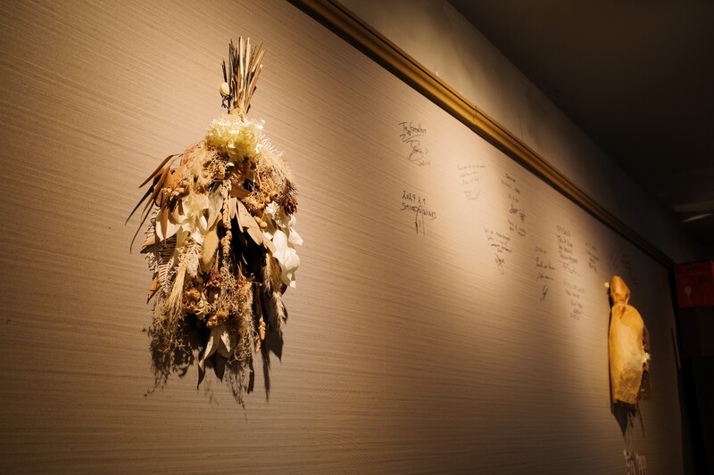 ワイン食堂Vin-Vie　バンビ　店内　ドライフラワー