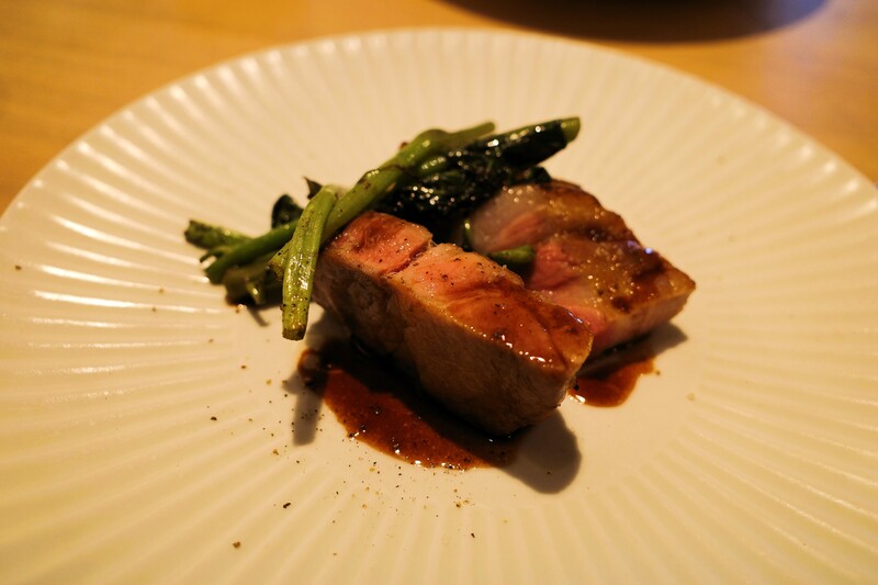 ワイン食堂　バンビ　鎌田黒豚のロースト